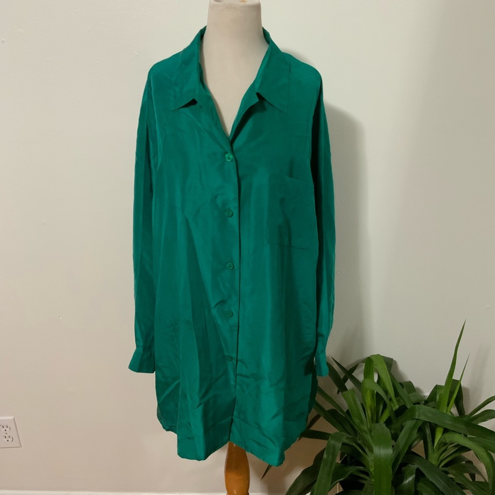 Vintage Diane Von Furstenberg Kelly Green 100% Silk button up blouse 2x